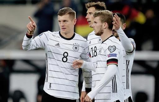 Đội tuyển bóng đá đất nước Đức - Cổ xe tăng hủy diệt